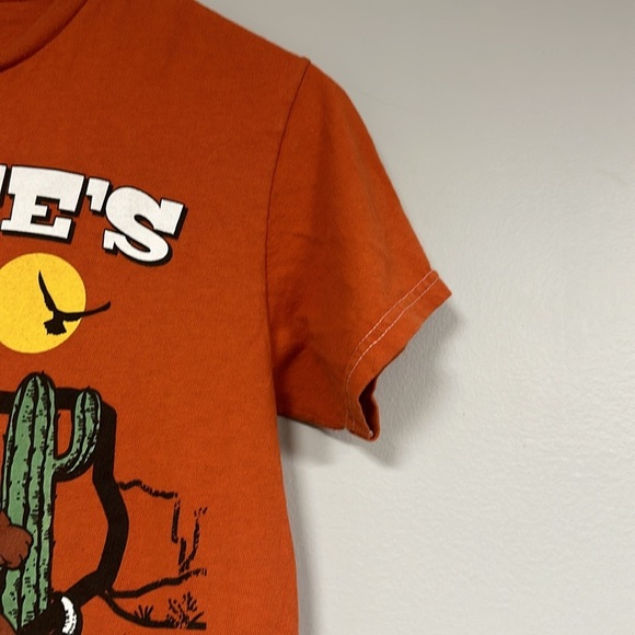 The one & only famous Buc-ee’s Texas Graphic T-Shirt!  Size: Adult Small - Picture 5 of 6
